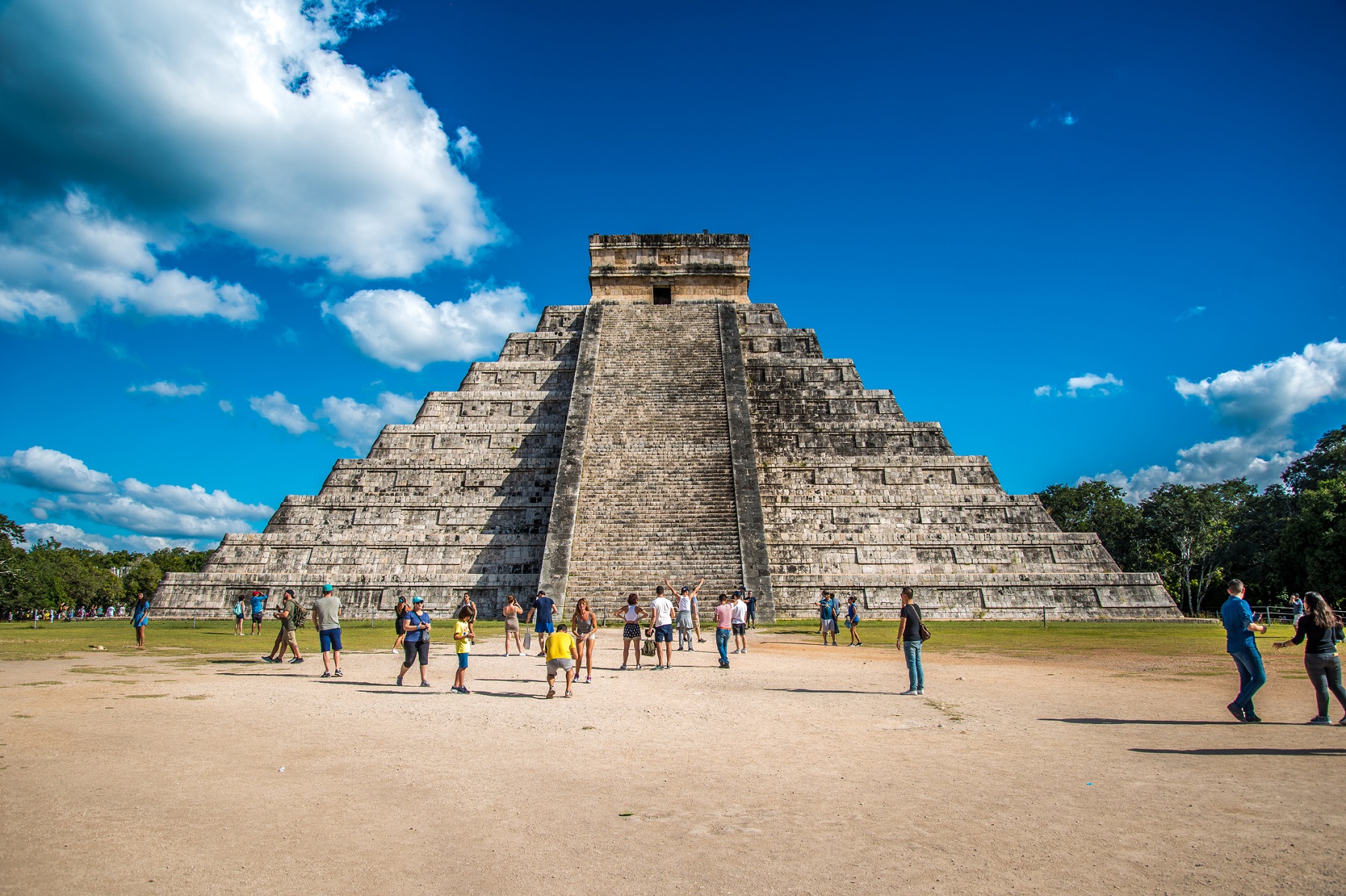 when can you visit chichen itza